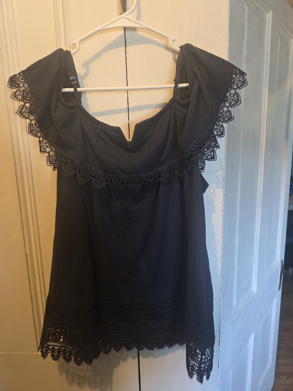 No Boundaries Blue Off-Shoulder Lace-Trim Tunic